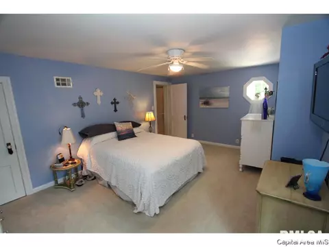 1515 W Edwards, Springfield, IL 62704 photo 13