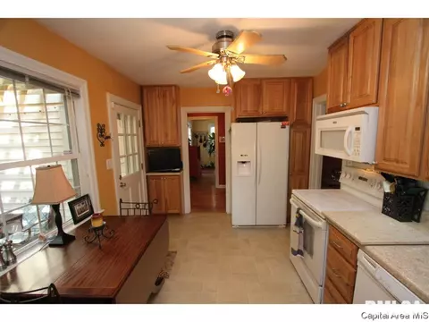 1515 W Edwards, Springfield, IL 62704 photo 6
