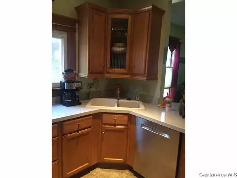 438 W Vine, Springfield, IL 62704 photo 3