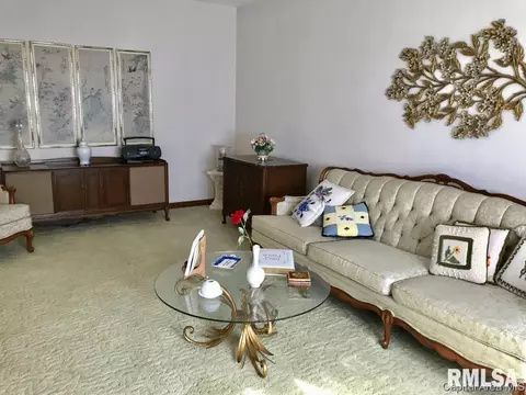 3312 Ivyton Dr, Springfield, IL 62704 photo 7