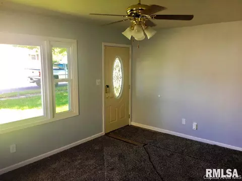 2314 E Black Ave, Springfield, IL 62702 photo 4