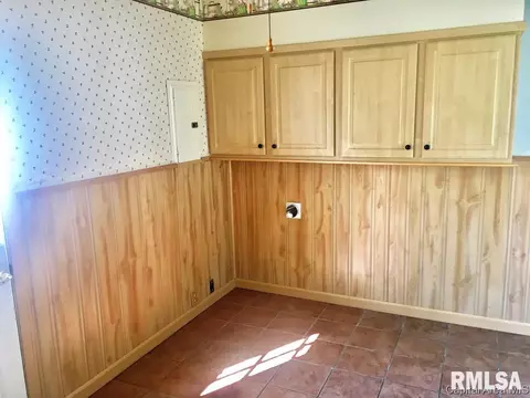 2314 E Black Ave, Springfield, IL 62702 photo 5