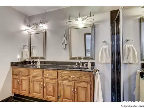 1108 Wakefield Dr, Springfield, IL 62704 photo 22