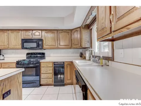 1108 Wakefield Dr, Springfield, IL 62704 photo 10