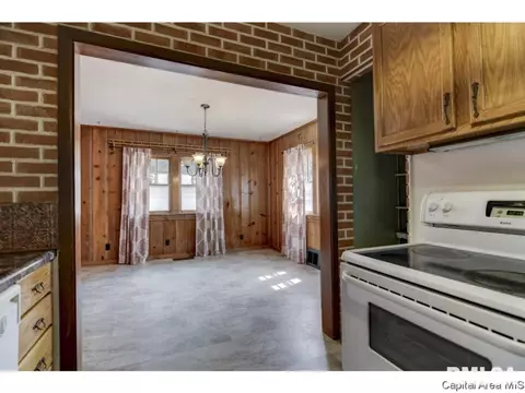 2824 S 5th St, Springfield, IL 62703 photo 11