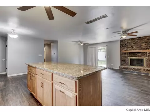 21 Hollybrook Dr, Springfield, IL 62702 photo 7