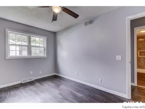 21 Hollybrook Dr, Springfield, IL 62702 photo 15
