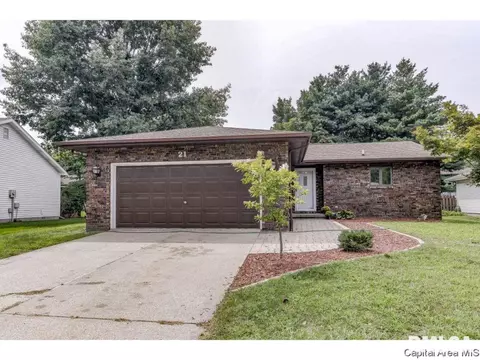 21 Hollybrook Dr, Springfield, IL 62702 photo 2