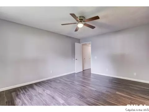 21 Hollybrook Dr, Springfield, IL 62702 photo 19