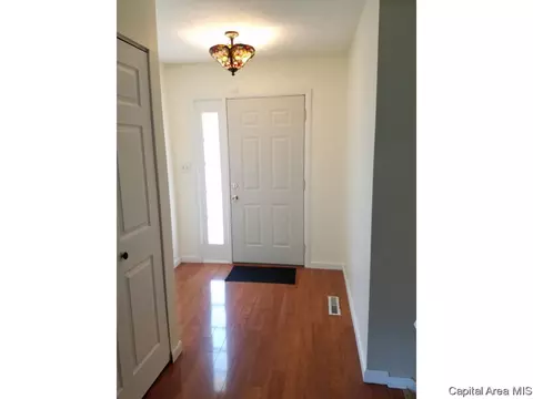 1905 Claremont Dr, Springfield, IL 62703 photo 9