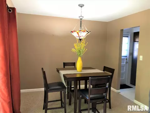 1905 Claremont Dr, Springfield, IL 62703 photo 15