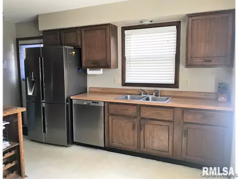 1905 Claremont Dr, Springfield, IL 62703 photo 16