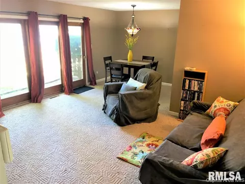 1905 Claremont Dr, Springfield, IL 62703 photo 10