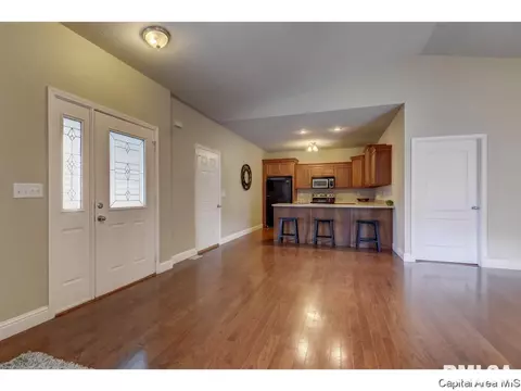 4838 Leah Dr, Springfield, IL 62711 photo 2