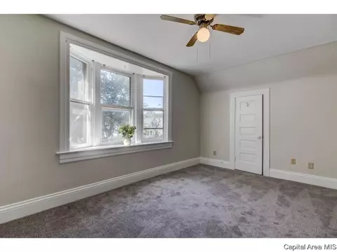 334 S Macarthur Blvd, Springfield, IL 62704 photo 18