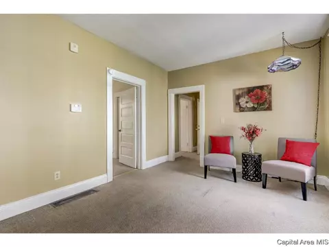 334 S Macarthur Blvd, Springfield, IL 62704 photo 7