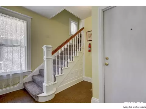 334 S Macarthur Blvd, Springfield, IL 62704 photo 3