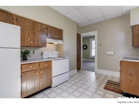 334 S Macarthur Blvd, Springfield, IL 62704 photo 9