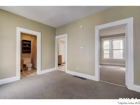 334 S Macarthur Blvd, Springfield, IL 62704 photo 5