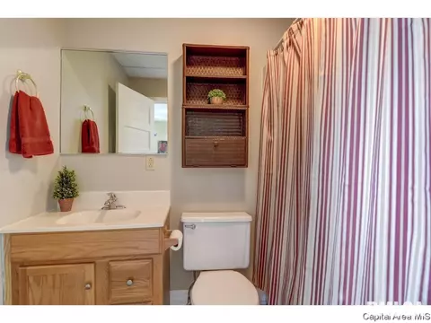 334 S Macarthur Blvd, Springfield, IL 62704 photo 17
