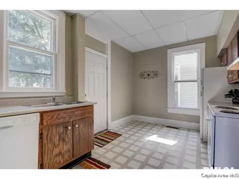 334 S Macarthur Blvd, Springfield, IL 62704 photo 11
