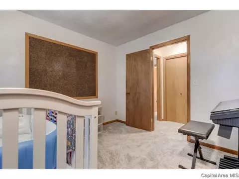 906 Mckibbin Ln, Springfield, IL 62711 photo 26