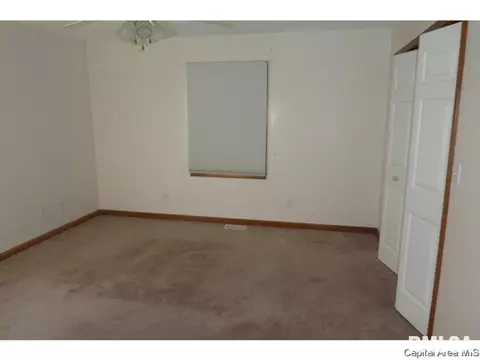 3219 Red Oak Ln, Springfield, IL 62712 photo 10