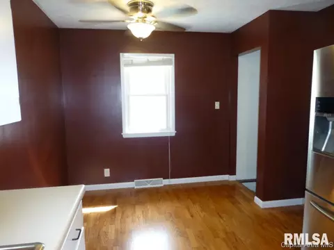 2104 N 23rd St, Springfield, IL 62702 photo 5