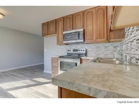 2700 Queensway Rd, Springfield, IL 62703 photo 16