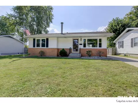 2700 Queensway Rd, Springfield, IL 62703 photo 1