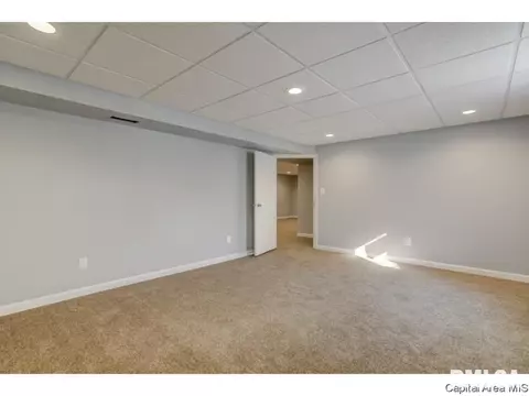 2700 Queensway Rd, Springfield, IL 62703 photo 29