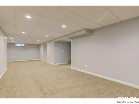2700 Queensway Rd, Springfield, IL 62703 photo 32