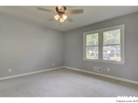 2700 Queensway Rd, Springfield, IL 62703 photo 23