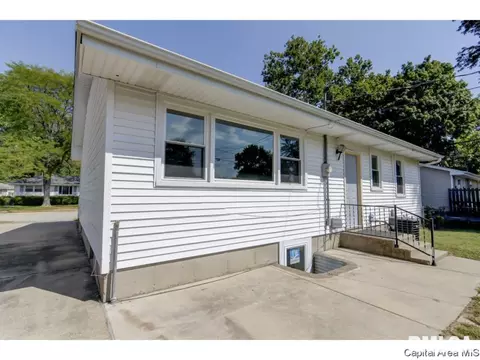 2700 Queensway Rd, Springfield, IL 62703 photo 5