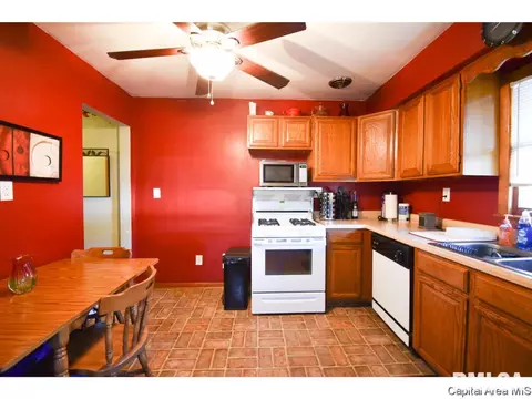 21 Rosaria Rd, Springfield, IL 62702 photo 6