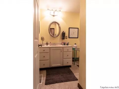 1909 Waterford Dr, Springfield, IL 62703 photo 24