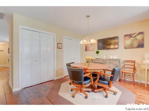 3013 Cameron, Springfield, IL 62704 photo 9