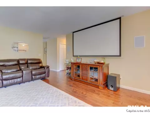 3013 Cameron, Springfield, IL 62704 photo 5
