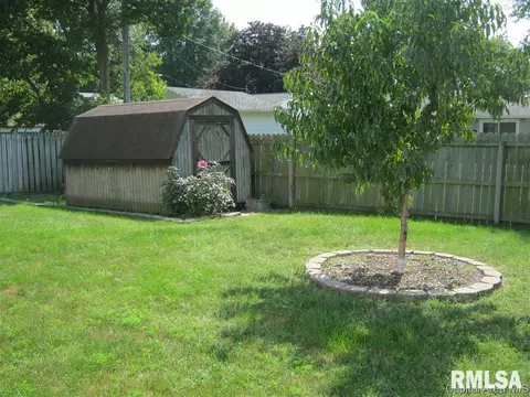 2600 Steiler Pl, Springfield, IL 62703 photo 3