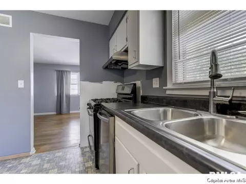 2101 N 22nd St, Springfield, IL 62702 photo 8