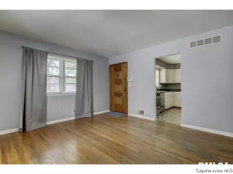2101 N 22nd St, Springfield, IL 62702 photo 5