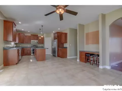 1908 Providence Ln, Springfield, IL 62711 photo 6