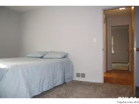 2149 Greenbriar Rd, Springfield, IL 62704 photo 12