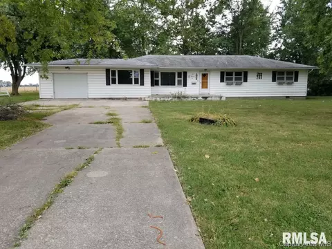 506 W Wright St, Virden, IL 62690 photo 1