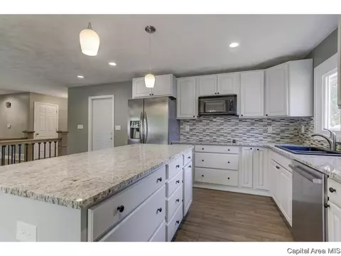 2721 Arrowhead Dr, Springfield, IL 62702 photo 7
