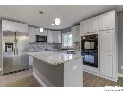 2721 Arrowhead Dr, Springfield, IL 62702 photo 10
