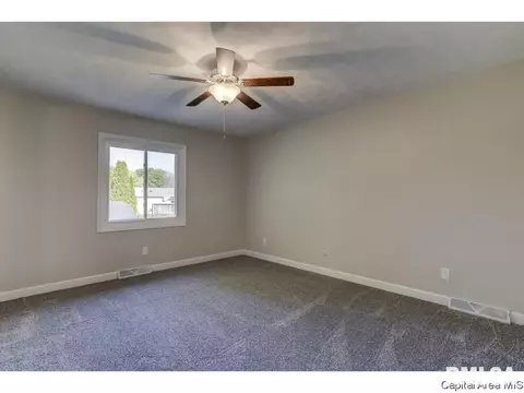 2721 Arrowhead Dr, Springfield, IL 62702 photo 16