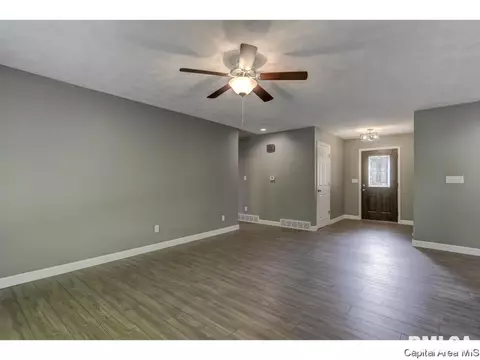 2721 Arrowhead Dr, Springfield, IL 62702 photo 6