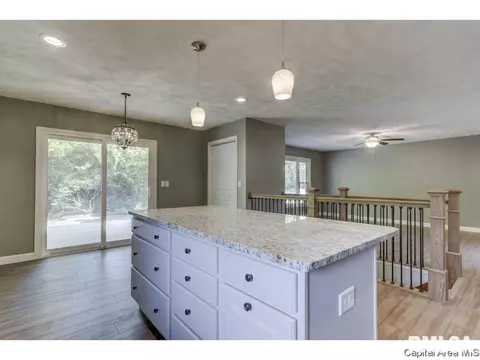 2721 Arrowhead Dr, Springfield, IL 62702 photo 13
