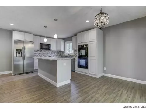 2721 Arrowhead Dr, Springfield, IL 62702 photo 9